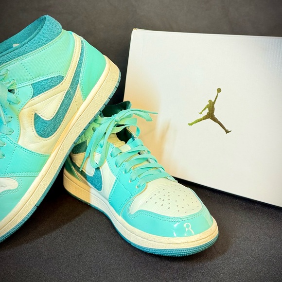 Nike Shoes - Air Jordan Low 1 Mid SE